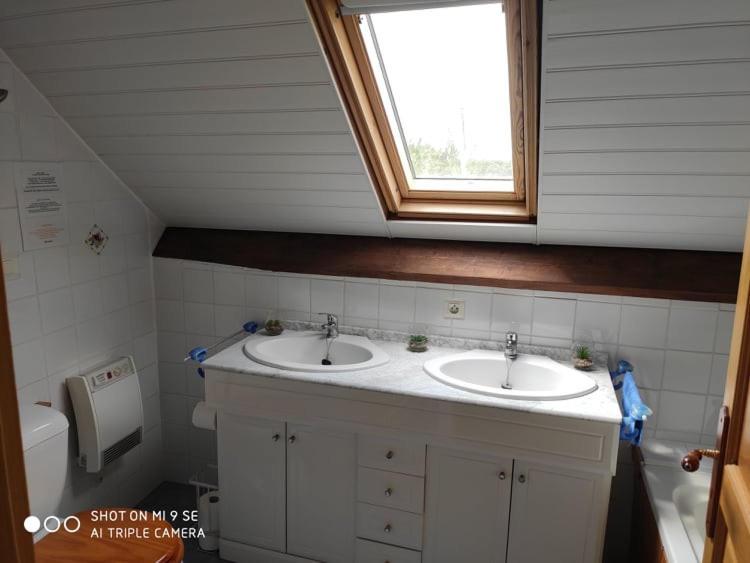 Gite Le Grenier Aux Portes De Broceliande Lägenhet Réminiac Exteriör bild